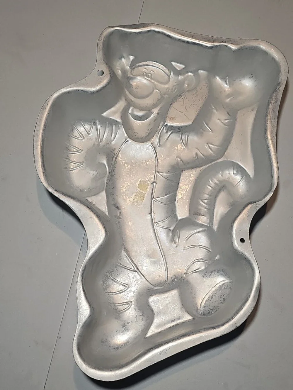 Disney TIGGER Silver Novelty Mold Cake Pan
